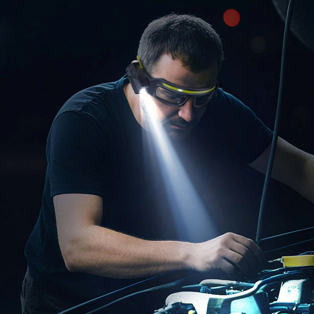 Lunettes LED mains libres pendant une réparation | نظارات مضيئة للعمل دون استعمال اليدين